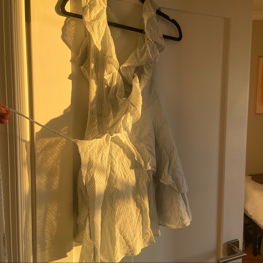 H&M size 4 striped ruffle dress